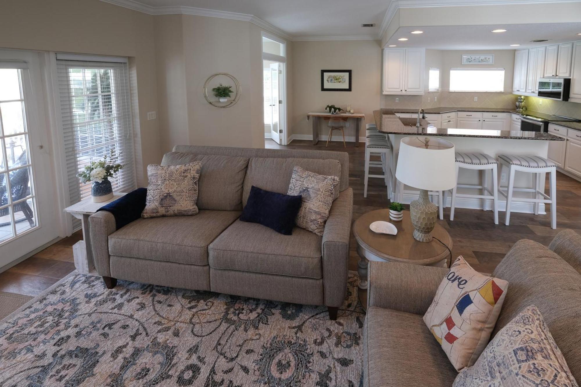Hibiscus Hideaway Condo Walk To Historic Bridge St Bradenton Beach Exterior photo